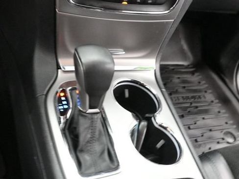 Used 2018 Jeep Grand Cherokee Altitude AWD/4WD image 19