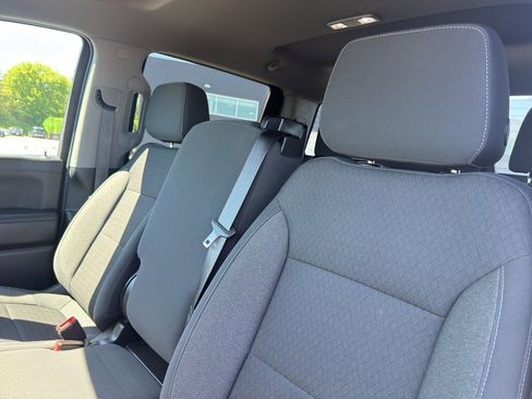 Certified 2021 Chevrolet Silverado 1500 LT AWD/4WD image 28