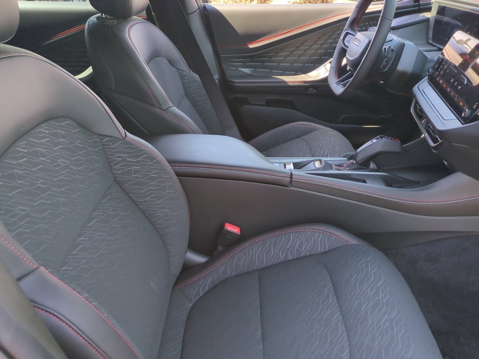 New 2026 Dodge Charger R/T w/ Driver Convenience Group AWD/4WD image 19