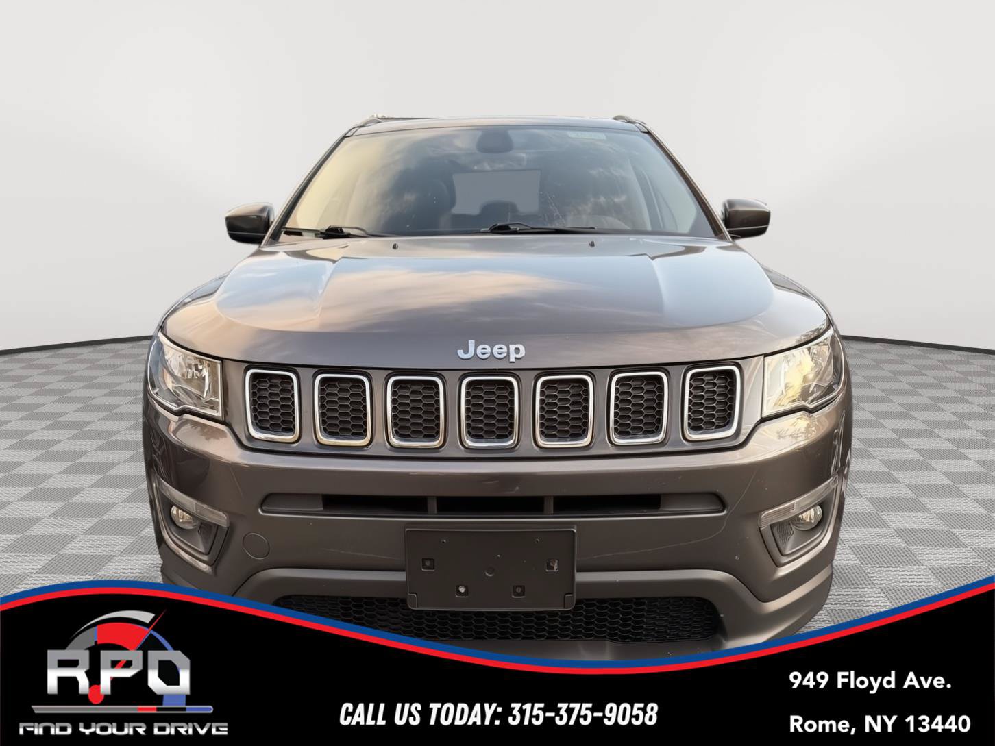 Used 2018 Jeep Compass Latitude w/ Popular Equipment Group AWD/4WD image 5