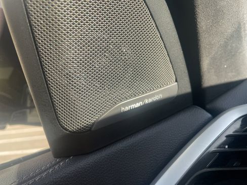 Used 2021 BMW X7 M50i w/ Cold Weather Package image 40