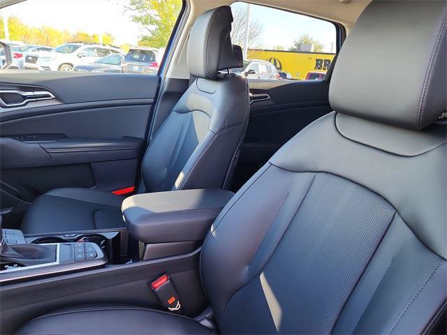 Certified 2026 Kia Sportage EX AWD/4WD image 14