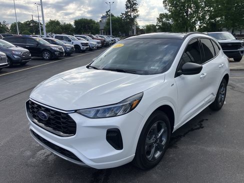 Used 2024 Ford Escape ST-Line w/ Tech Pack #1 AWD/4WD image 3