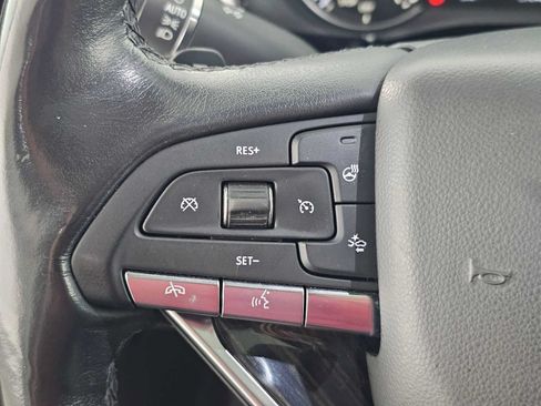 Used 2020 Cadillac XT6 Premium Luxury FWD image 31