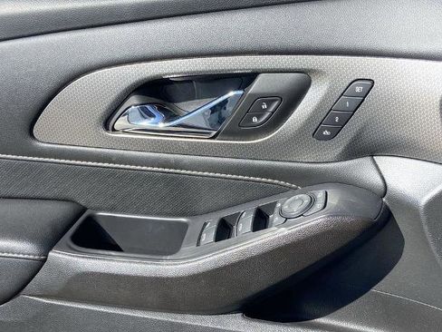 Used 2022 Chevrolet Traverse Premier w/ Redline Edition image 20