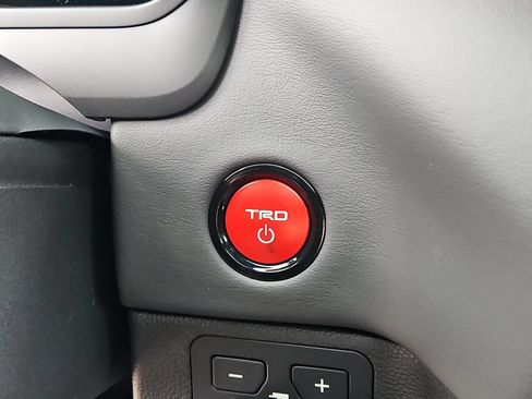 New 2026 Toyota Tundra Platinum w/ TRD Off-Road Package AWD/4WD image 16