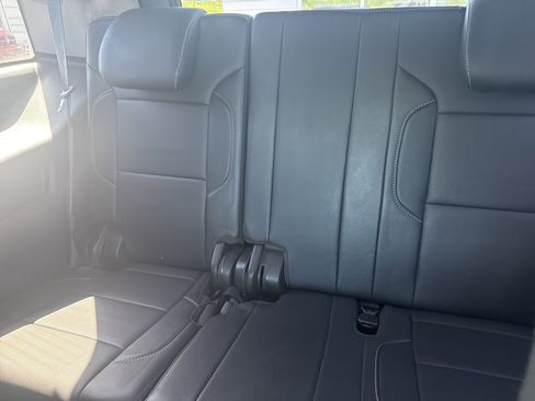 Used 2020 GMC Yukon SLT AWD/4WD image 14