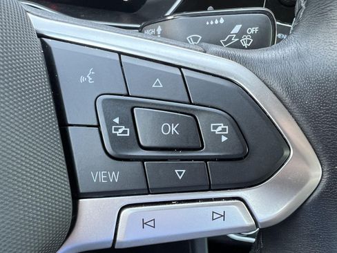 Used 2024 Volkswagen Jetta SE FWD image 28