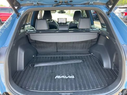 Used 2023 Toyota RAV4 XSE AWD/4WD image 18