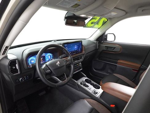 Used 2025 Ford Bronco Sport Outer Banks w/ Outer Banks Tech Package+ image 13