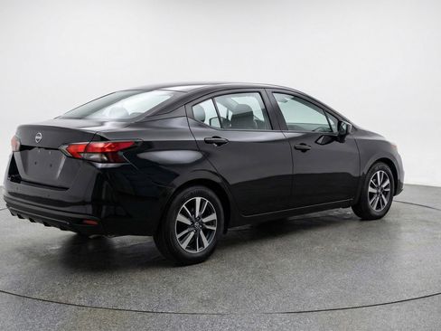 Used 2025 Nissan Versa SV FWD image 9