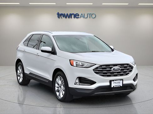 Used 2020 Ford Edge Titanium AWD/4WD image 7