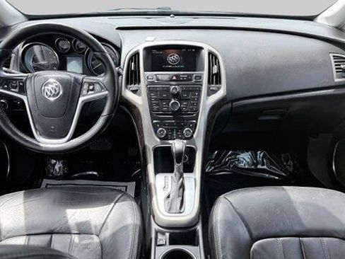 Used 2012 Buick Verano Leather FWD image 11