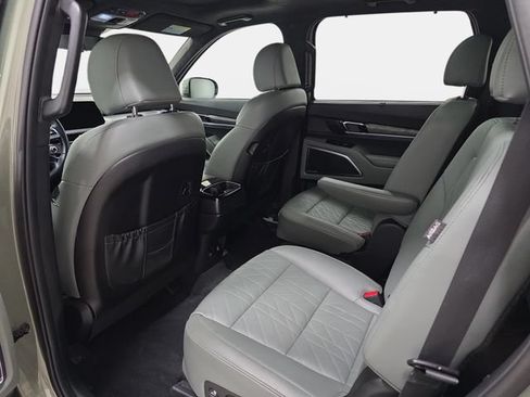 Used 2024 Kia Telluride SX Prestige X-Pro AWD/4WD image 12