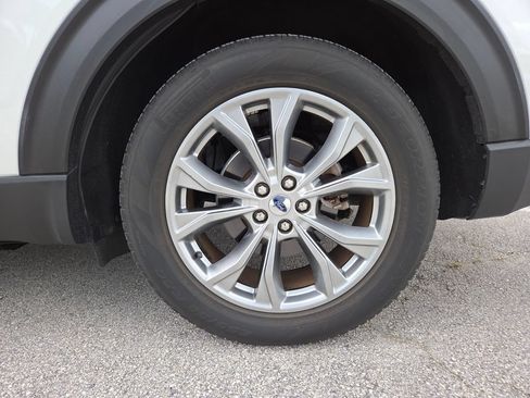 Used 2021 Ford Explorer Limited w/ Equipment Group 301A RWD image 22