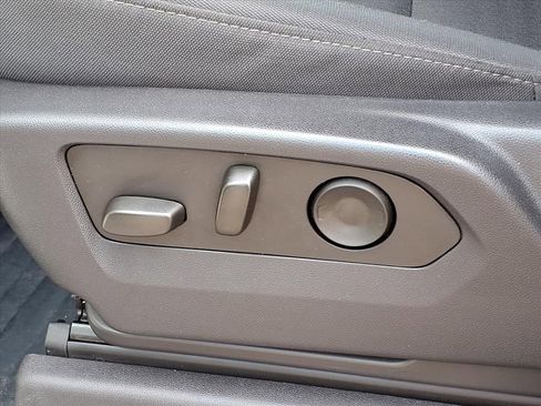 Used 2025 Chevrolet Silverado 1500 W/T w/ WT Value Package image 27