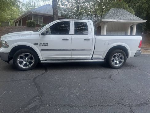 Used 2013 RAM 1500 Laramie RWD image 4