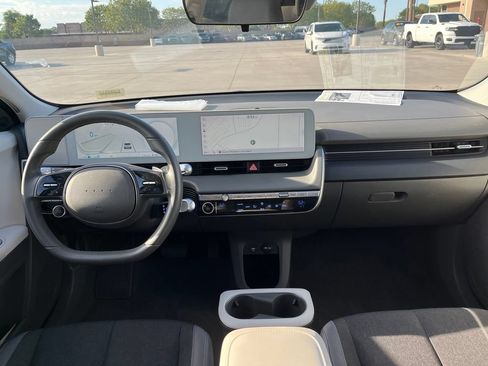 Used 2024 Hyundai Ioniq 5 SE RWD image 12