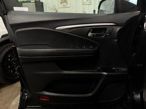 Used 2022 Honda Pilot Special Edition image 12