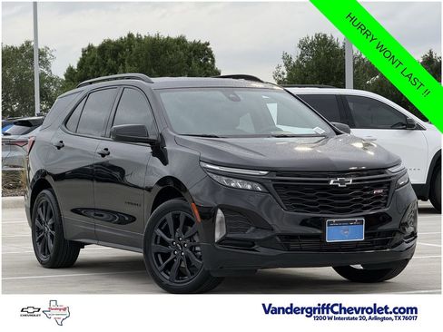 Used 2024 Chevrolet Equinox RS FWD image 2