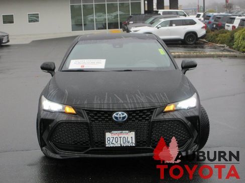 Used 2022 Toyota Avalon XSE image 23
