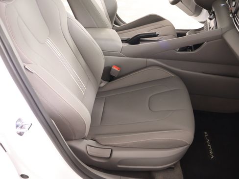 Certified 2026 Hyundai Elantra Sport FWD image 12