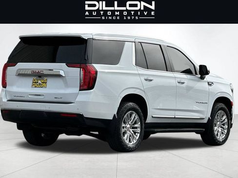 Used 2023 GMC Yukon SLT w/ SLT Premium Package AWD/4WD image 4