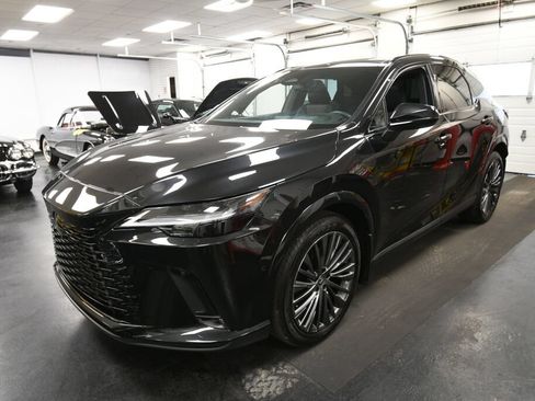 Used 2023 Lexus RX 350 AWD w/ Accessory Package image 4