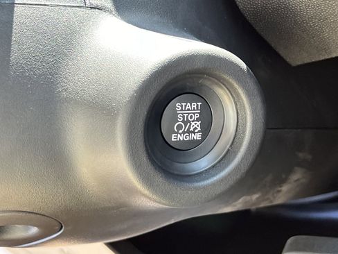 Used 2024 RAM ProMaster 1500 w/ Convenience Group image 25