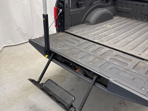 Used 2018 Ford F150 Lariat w/ Equipment Group 502A Luxury image 41