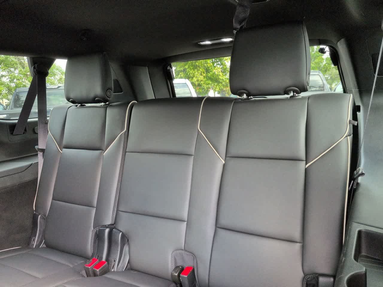 Used 2023 Cadillac Escalade ESV Premium Luxury w/ Performance Package RWD image 13
