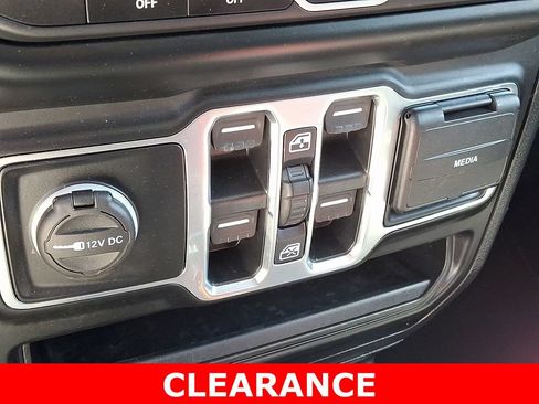 Used 2022 Jeep Gladiator Sport AWD/4WD image 24
