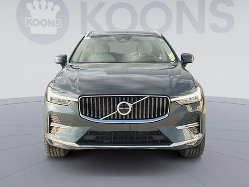 Certified 2023 Volvo XC60 B5 Ultimate w/ Climate Package image 11