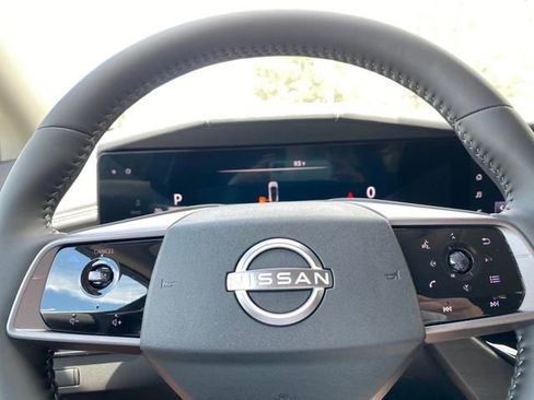 New 2025 Nissan Murano SV image 16