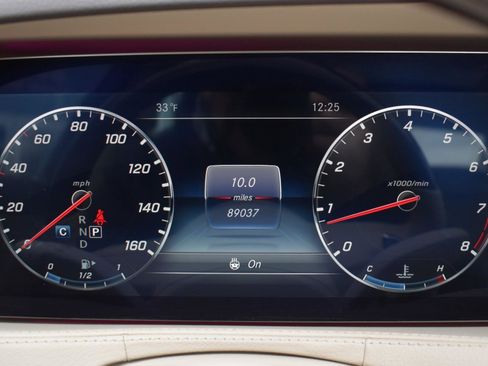 Used 2019 Mercedes-Benz S 560 4MATIC Sedan image 19