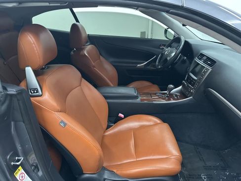 Used 2012 Lexus IS 350C w/ Luxury Pkg RWD image 25