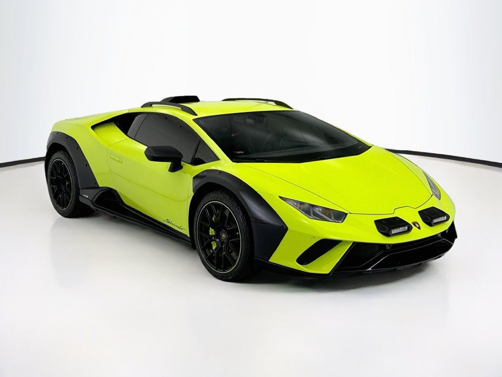 Used 2024 Lamborghini Huracan Sterrato AWD/4WD image 3