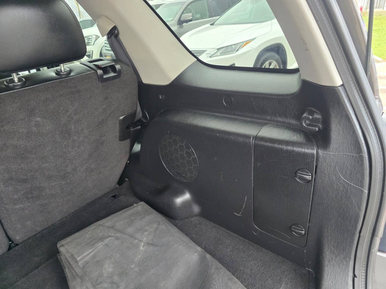 Used 2005 Ford Escape Limited FWD image 25