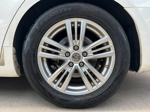 Used 2012 INFINITI G37 Journey w/ Premium Pkg RWD image 28