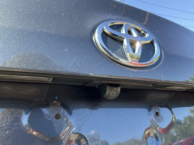 Used 2019 Toyota Corolla L FWD image 11