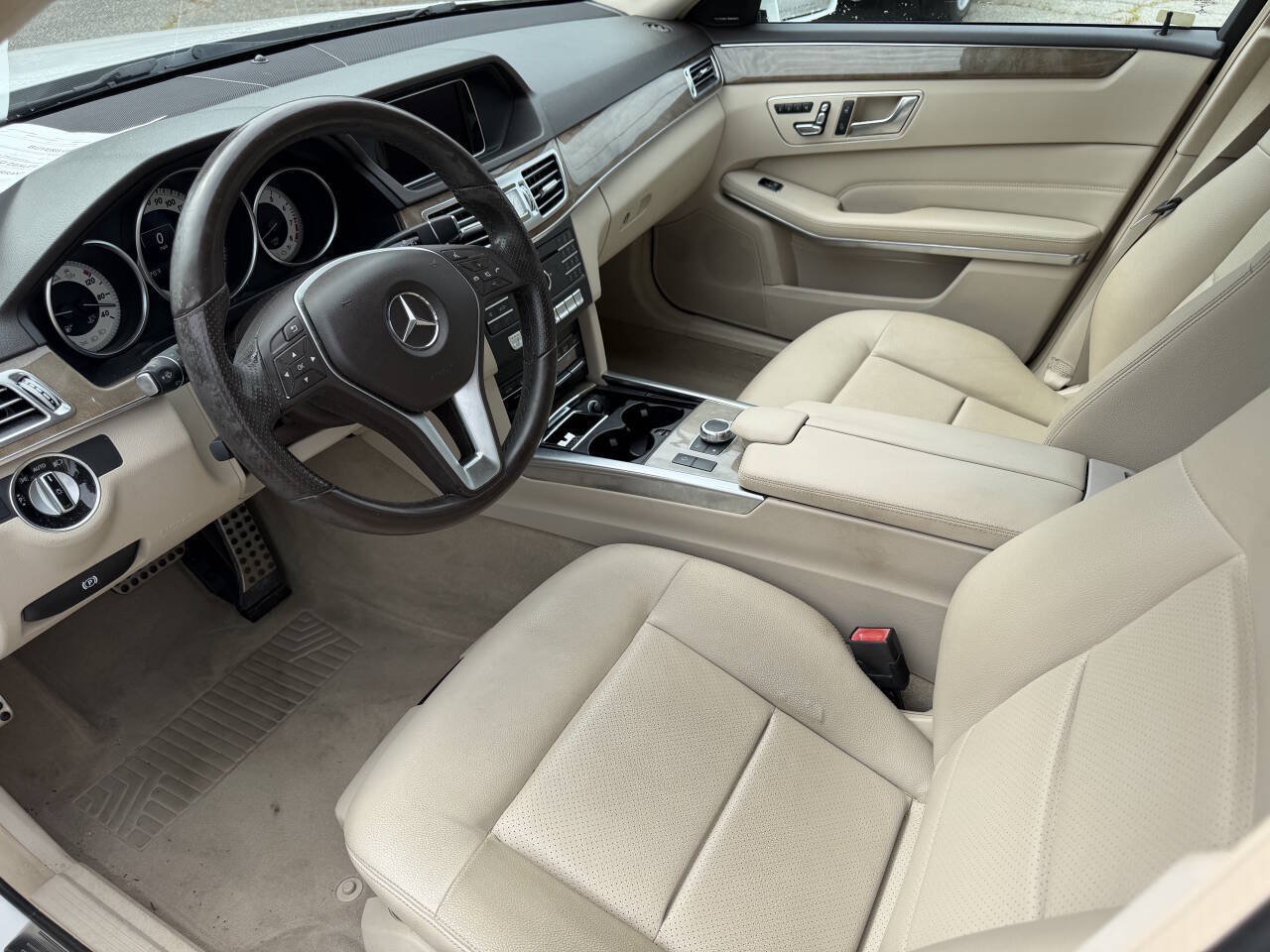 Used 2016 Mercedes-Benz E 350 Sedan image 9