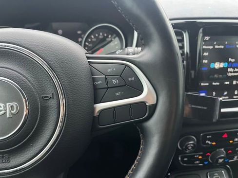 Used 2018 Jeep Compass Limited w/ Navigation Group image 16