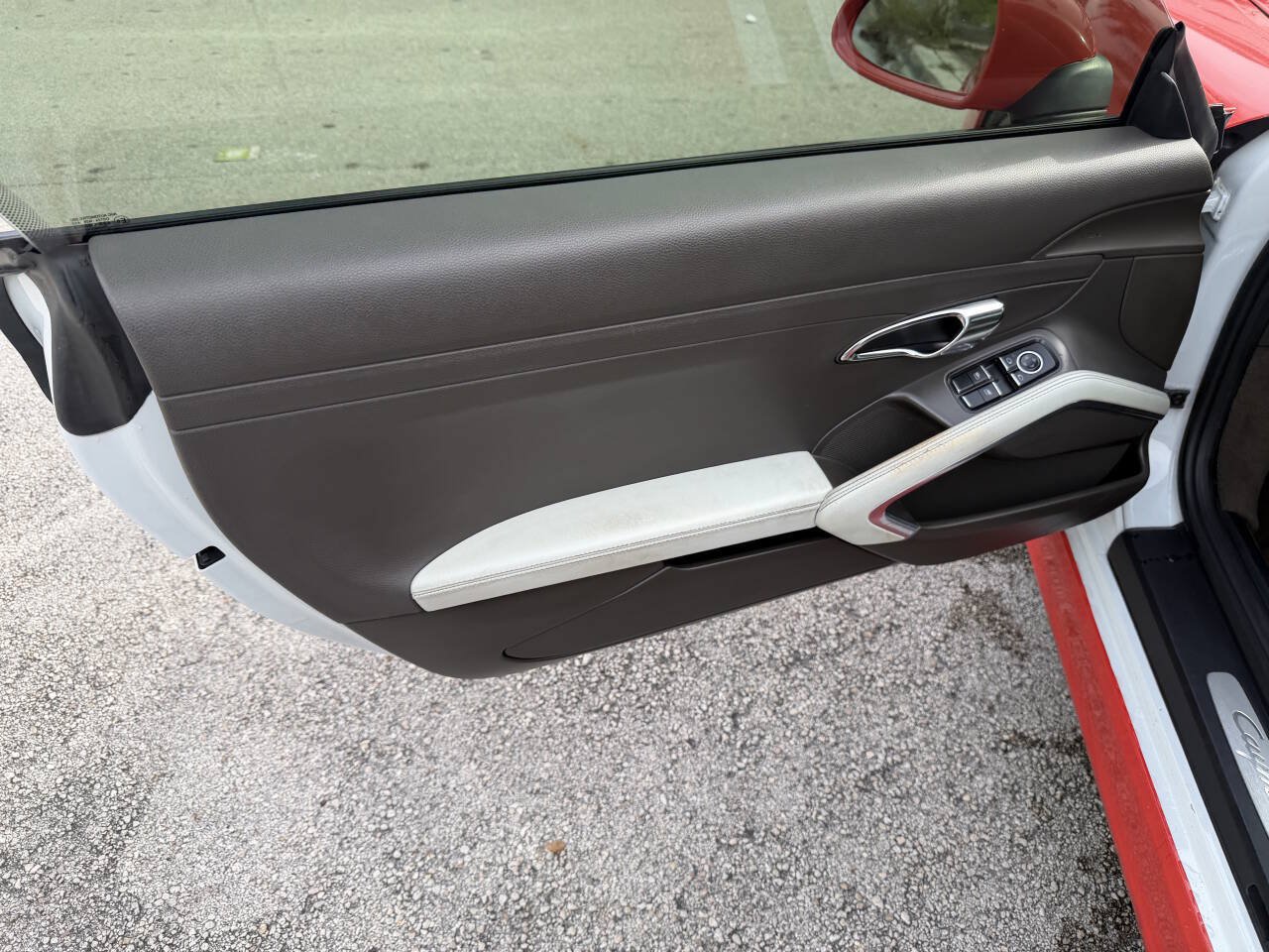 Used 2015 Porsche Cayman RWD image 14
