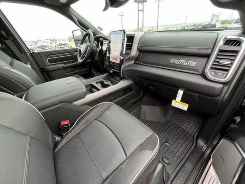 New 2026 RAM 3500 Laramie AWD/4WD image 19