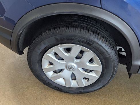 Used 2020 Nissan Rogue Sport S FWD image 28