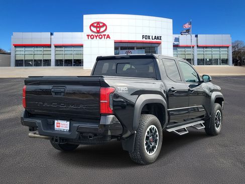 Used 2024 Toyota Tacoma TRD Off-Road w/ TRD Off Road Upgrade Package image 4