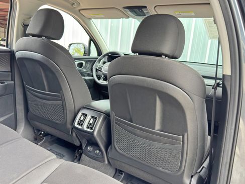 Used 2022 Kia Sorento LX image 31