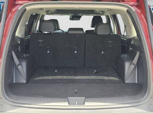 Used 2024 Hyundai Santa Fe Limited FWD image 13
