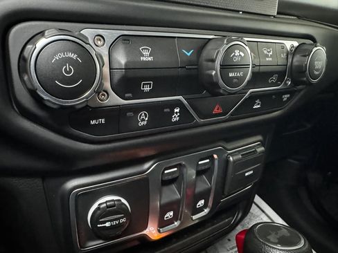 Used 2023 Jeep Wrangler Sport AWD/4WD image 26