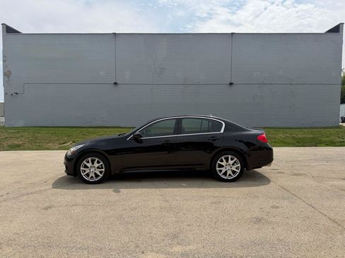 Used 2011 INFINITI G37 x Sedan w/ Premium Pkg AWD/4WD image 4
